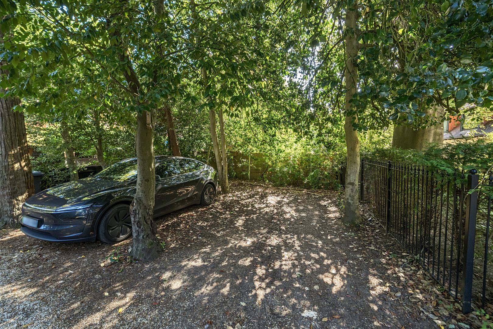 Burleigh Road, Ascot